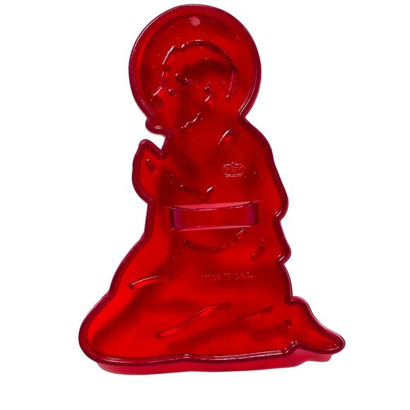Vintage Red Plastic Nativity Scene Joseph Cookie Cutter By HRM Made In USA - Picture 1 of 5